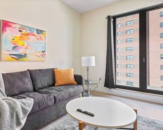 Spectacular ! 2br Free Parking ! 30 Min To Nyc ! - Newark - Pokój dzienny