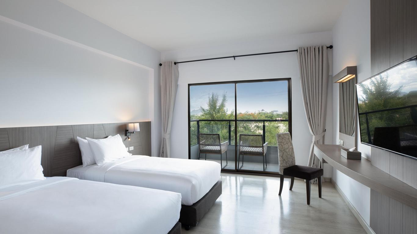 سينتارا لايف تشا آم بيتش ريزورت هوا هين