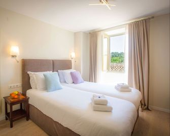 Hotel Les Armoiries - Valbonne - Habitación