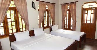 Riviera Resort - Batticaloa - Bedroom