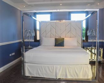 Spacious 6-bedroom house in Federation Park Port of Spain with AC, WiFi - Port of Spain - Bedroom