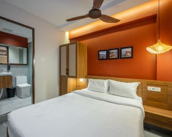 The Adyar House Boutique Homestays, Chamiers Cbd - Chennai - Bedroom