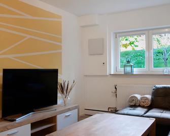 Fewo Erlangen - Erlangen - Living room