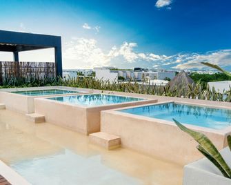 Bloom Tulum, Apartments by Marriott Bonvoy - Tulum - Piscină