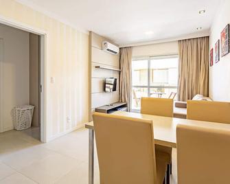 Wi-Fi 240mb | 150m Da Praia | Piscina #ia07d - Florianópolis - Essbereich