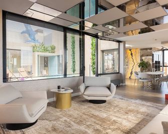 Cosmo Apartments Sants - Barcelona - Lobby