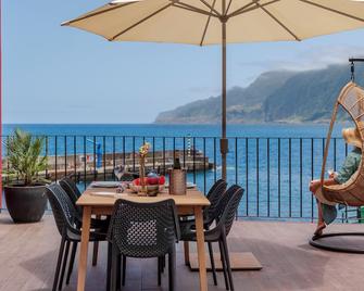 Holiday home by the sea, Pipas do Avô - Seixal - Seixal - Balcón