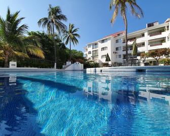 Ixtapa Zihuatanejo Beautiful Condo With Balcony Near The Beach In Mexico - Ixtapa - Piscina