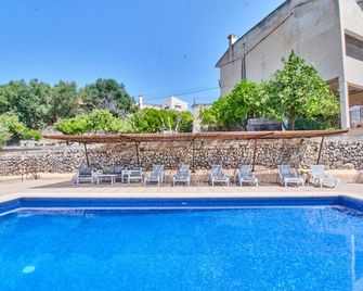 Hotel Can Riera - Selva - Pool
