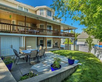 Mountain View Retreat: 2 Br/2 Ba Spacious & Cozy! - Bountiful