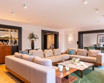 لوتيل دو كوليكشانور أرك دو تريومف - باريس - غرفة نوم