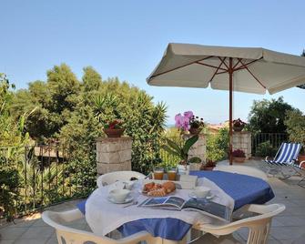 Apartment Dissoro - Santa Maria Navarrese - Patio
