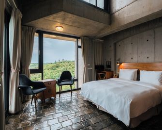 The Light Inn - Hengchun Township