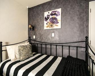 Piwaka Lodge - פיקטון - חדר שינה