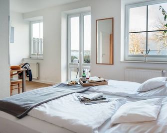Hotel Alte Fischereischule - Еккернфьорде - Спальня