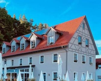 Hotel Gaststätte Weinbrücke - Kulmbach - Building
