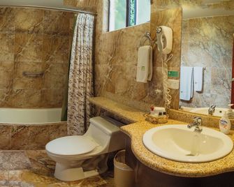 Mak Inn House - Latacunga - Baño