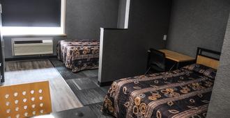 Residence & Conference Centre - Kitchener-Waterloo - Kitchener - Bedroom