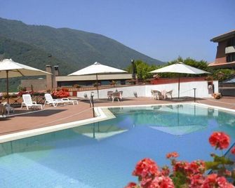 Hotel Serino - Serino - Pool