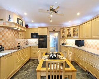 The Jays Guest House - Aberdeen - Phòng bếp