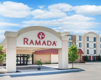 Ramada by Wyndham Watertown/Thousand Islands NY - Watertown - Budova