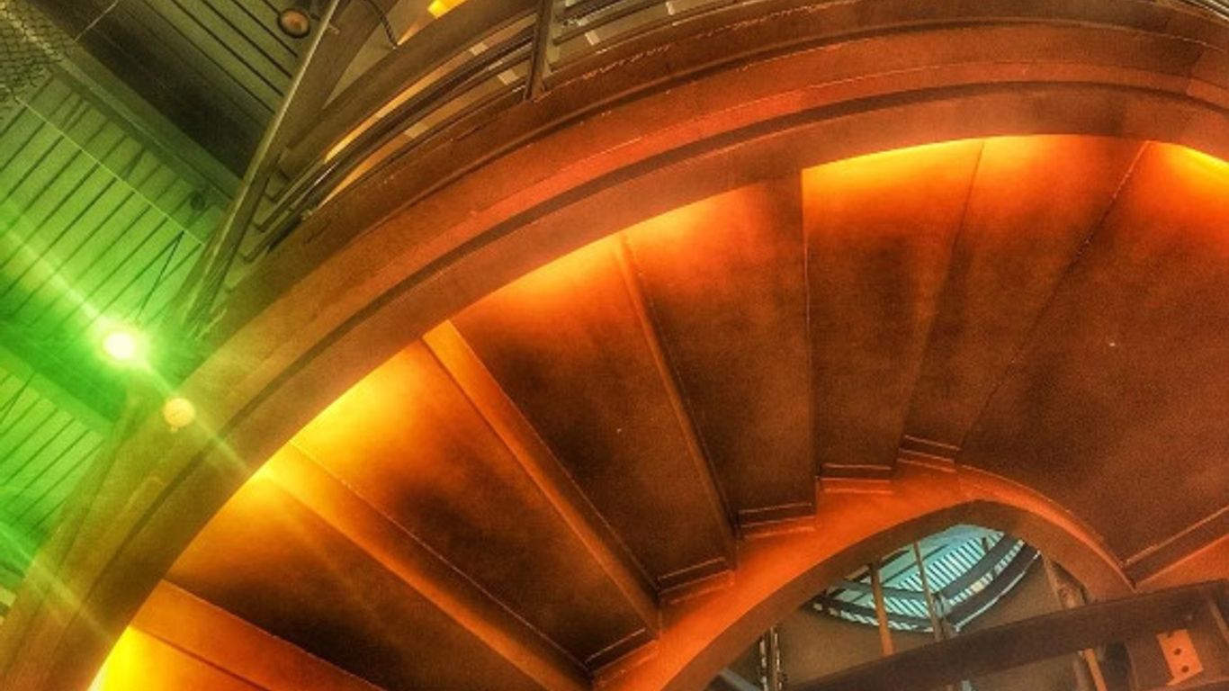 إنجوي فينج تشيا