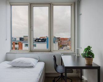 Copenhagen Studio Double Bed and Kitchen 3 - Copenhagen
