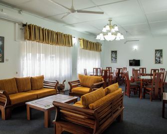 Cozy Nest Kandy Villa - Kandy - Restaurant