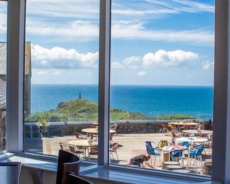 Cape Cornwall Club - Penzance - Balcony