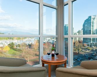 Lord Stanley Suites On The Park - Vancouver - Balcony