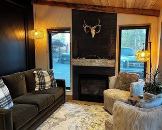 Tranquil chalet with WiFi in charming Whitefish - Whitefish - Salon