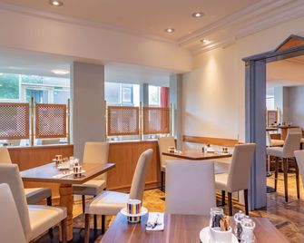 Ana Living Munich By Arthotel ANA - Münih - Restoran