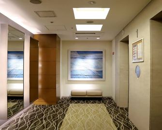 Smile Hotel Osaka Yotsubashi - Osaka - Pasillo