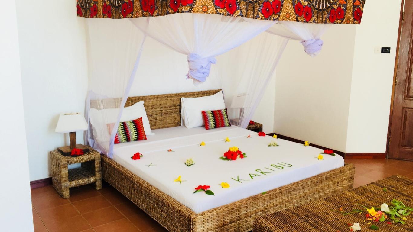 Albatross Ocean View Hotel