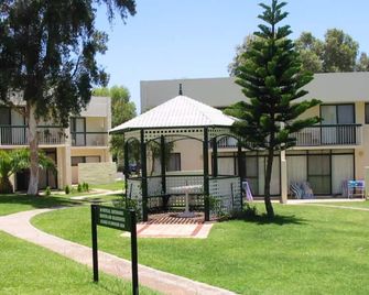 Kalbarri Riverview Resort Apartment 33 - Kalbarri - Будівля