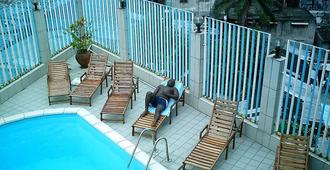 Bano Palace Hotel - Douala - Pool