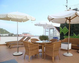 Guest House La Piazzetta - Capri