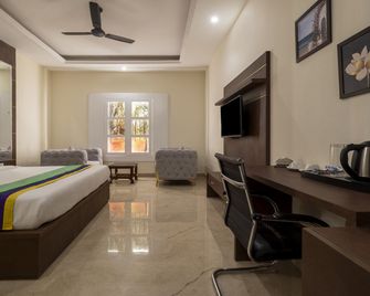 Treebo Omnibliss - Zerakpur - Slaapkamer