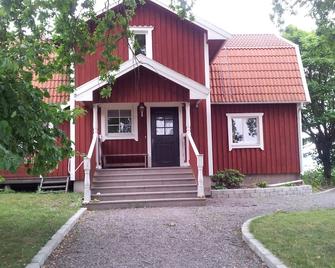 Brunnsta Gard - Bålsta - Building