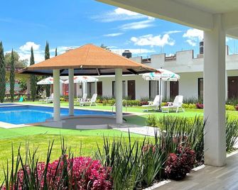 Hotel El Jaguar - Teotihuacán de Arista - Pool