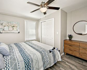 2 blocks to Downtown Square ! - Prescott - Bedroom