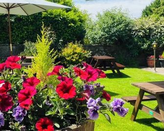 Middle House - Leyburn - Patio