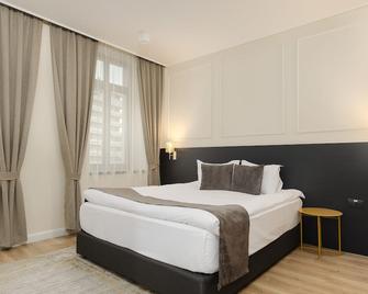 Hotel Atria - Braşov - Bedroom