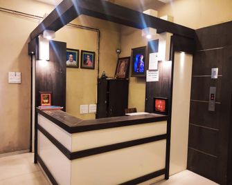 Hotel Sham Suman - Kolhapur - Recepción