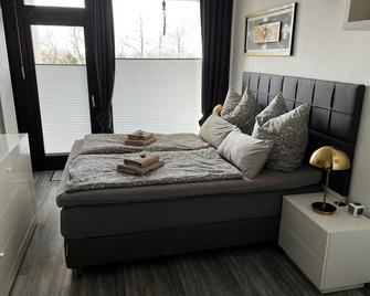 Kleine Möwe, Exklusives ein Zimmer Apartment mit Sauna im Haus - Wunstorf