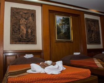 Phoomthai Garden Hotel - Phrae - Habitación