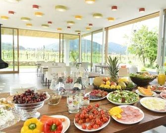 MALAT Weingut und Hotel - Furth bei Gottweig - Buffet