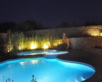 Misrah Simar - Qala - Pool