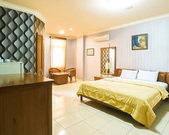 Hotel 678 Kemang - Yakarta - Habitación