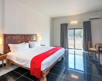 Thansur Sokha Hotel - Kampot - Soverom